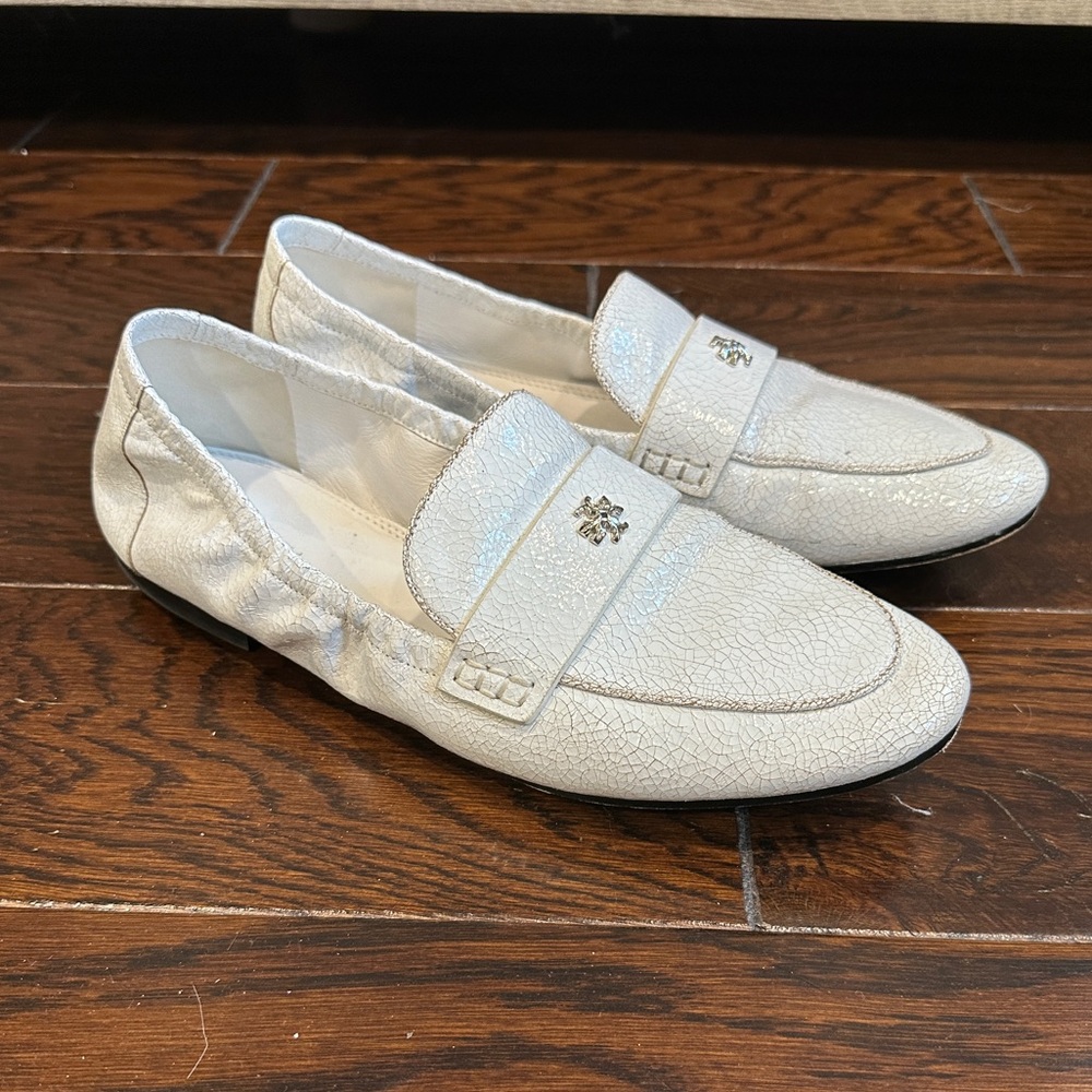Tory Burch Ballet Loafer in Shiny White
